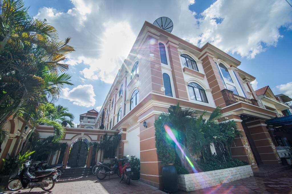 Reaksmey Chanreas Hotel Ciudad de Siem Riep Exterior foto